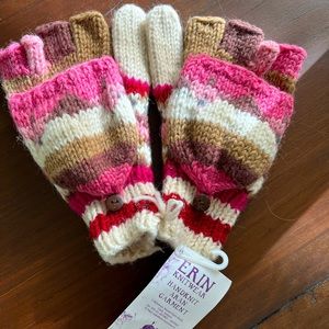 NWT fold-over mittens